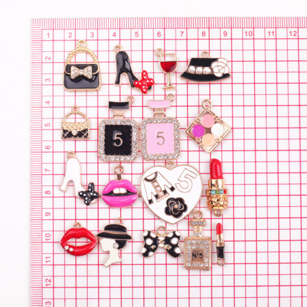 Dongdong Shoes Drip Oil Accessories Pendant
